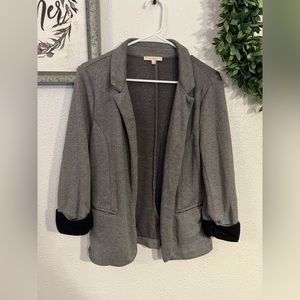 Size L Skies are blue waist length blazer